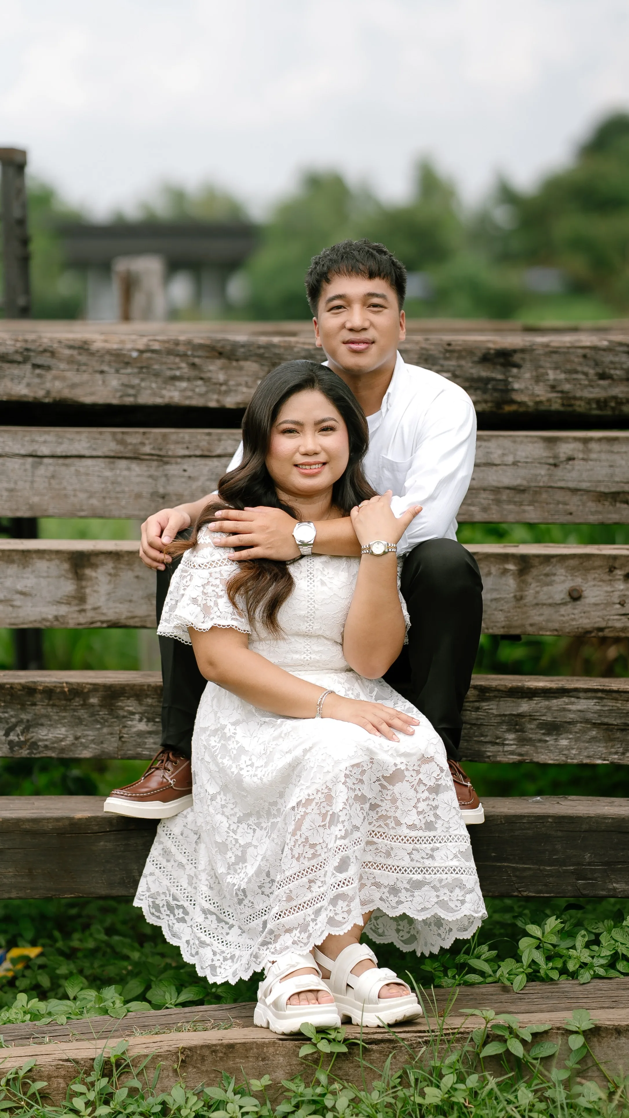 Jeff and Breichelle holding hands